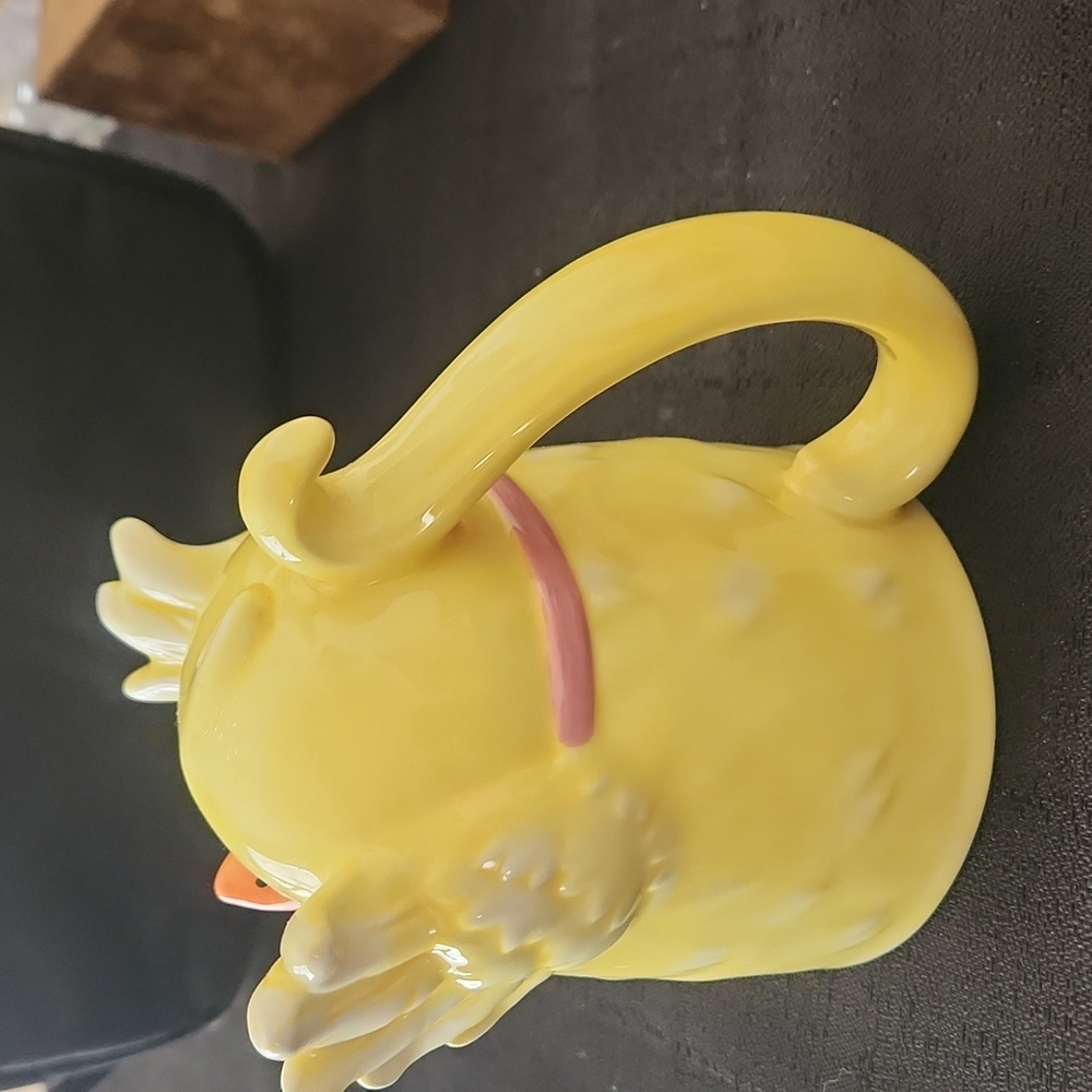 VINTAGE ADORABLE UPSIDE-DOWN BABY CHICK TEA CAP. - Picture 3 of 12